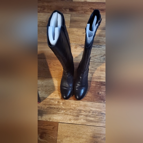 Vince Camuto boots - Picture 9 of 9